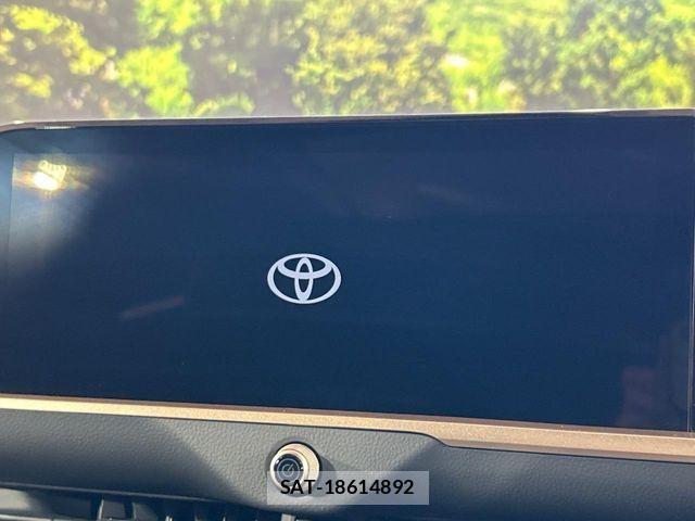 Toyota Crown Sports 2024-02 8335401-3