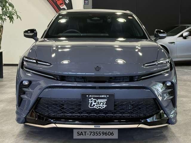Toyota Crown Sports 2025-04 8335404-8