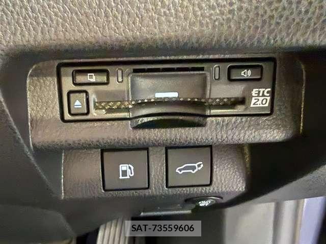 Toyota Crown Sports 2025-04 8335404-20