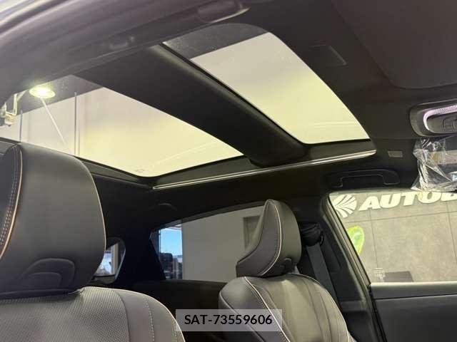 Toyota Crown Sports 2025-04 8335404-2