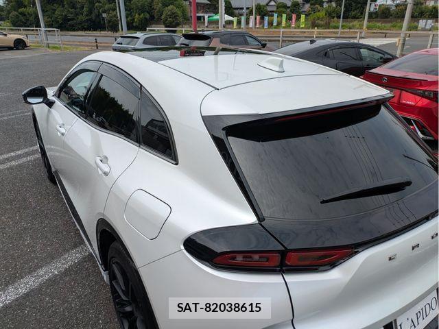Toyota Crown Sports 2025-01 8335402-10