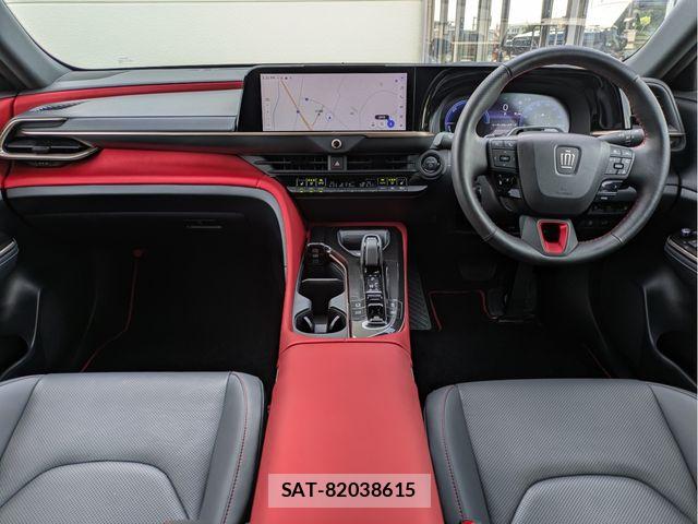 Toyota Crown Sports 2025-01 8335402-1