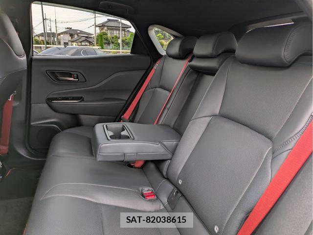 Toyota Crown Sports 2025-01 8335402-25