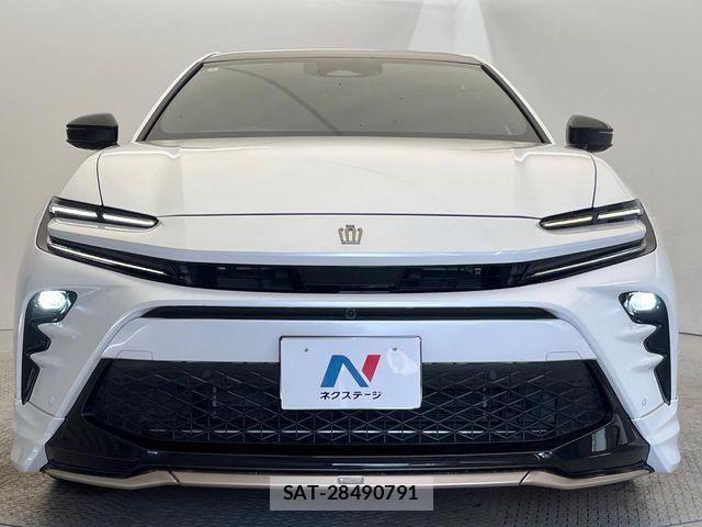 Toyota Crown Sports 2024-09 8335400-14