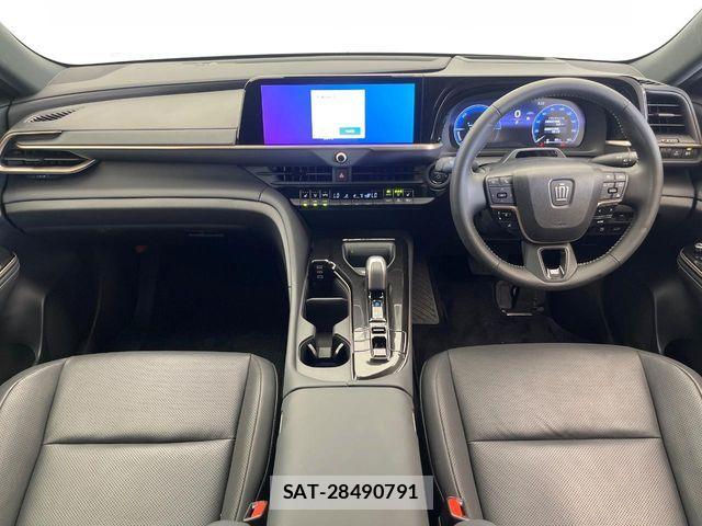 Toyota Crown Sports 2024-09 8335400-1
