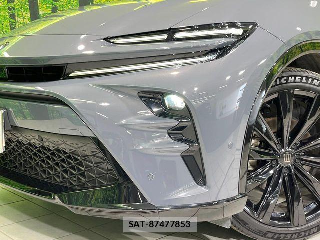 Toyota Crown Sports 2023-11 8335013-11