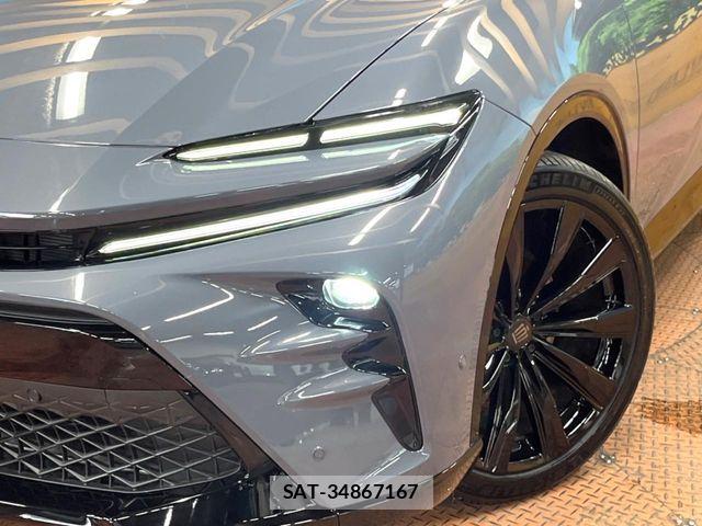Toyota Crown Sports 2023-11 8354254-11