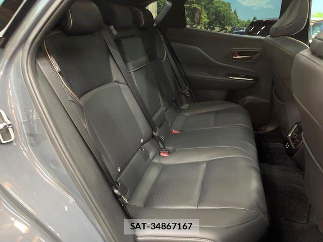 Toyota Crown Sports 2023-11 8354254-8
