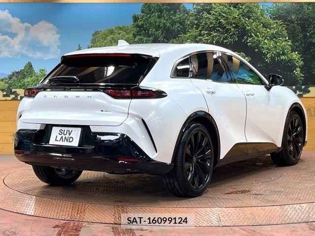 Toyota Crown Sports 2024-07 8354252-16