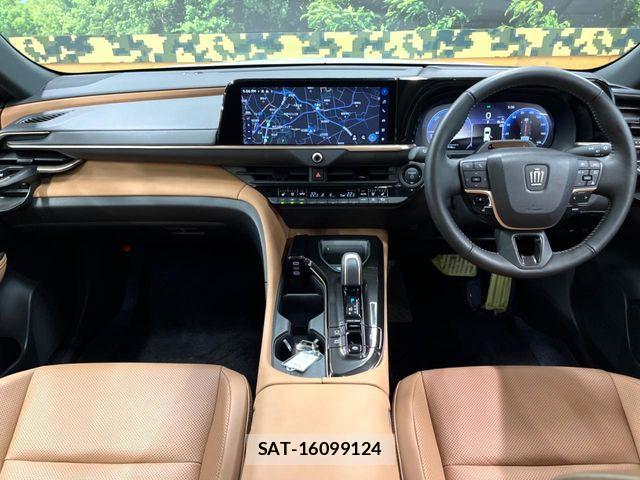 Toyota Crown Sports 2024-07 8354252-1