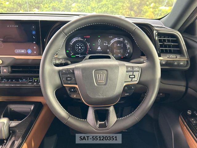 Toyota Crown Sports 2025-05 8365325-10