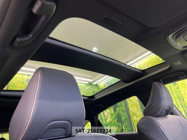 Toyota Crown Sports 2024-10 8365326-2