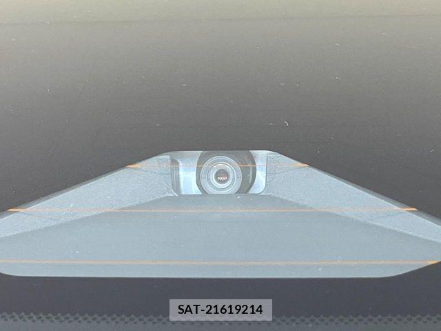 Toyota Crown Sports 2024-10 8365326-3