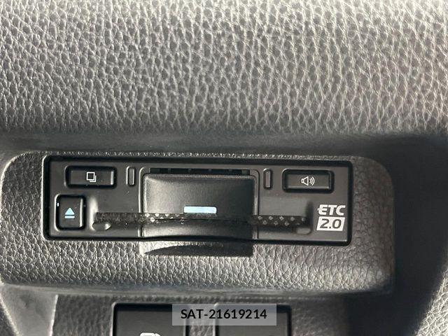 Toyota Crown Sports 2024-10 8365326-6
