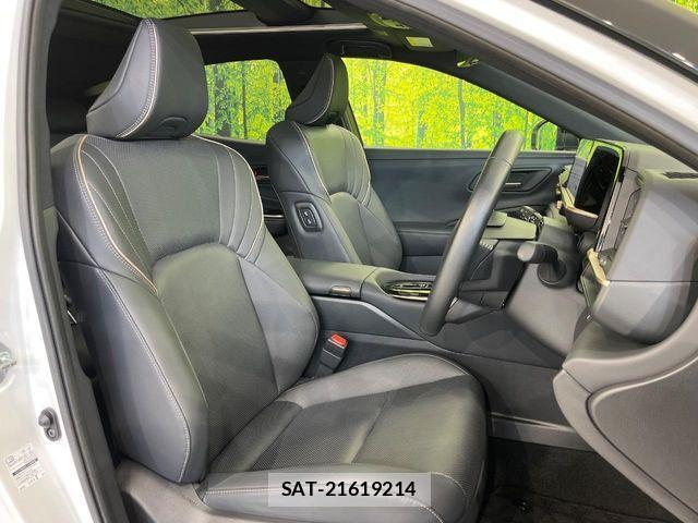 Toyota Crown Sports 2024-10 8365326-7
