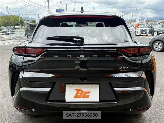 Toyota Crown Sports 2024-06 8365328-13