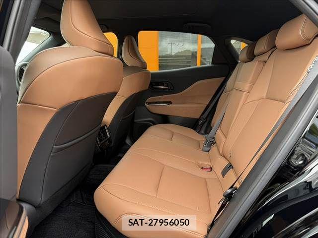 Toyota Crown Sports 2024-06 8365328-18