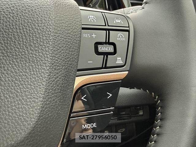 Toyota Crown Sports 2024-06 8365328-23