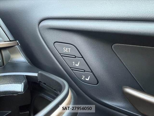 Toyota Crown Sports 2024-06 8365328-28