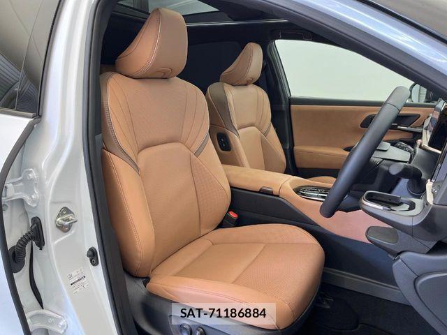 Toyota Crown Sports 2024-09 8365322-5