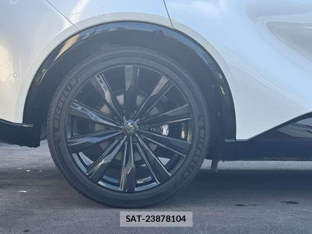 Toyota Crown Sports 2024-01 8365330-18