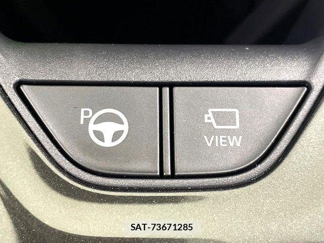 Toyota Crown Sports 2024-03 8365329-5