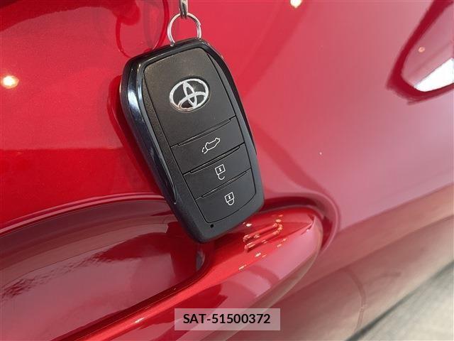 Toyota Crown Sports 2023-11 8371556-12