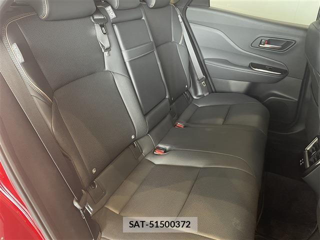 Toyota Crown Sports 2023-11 8371556-27