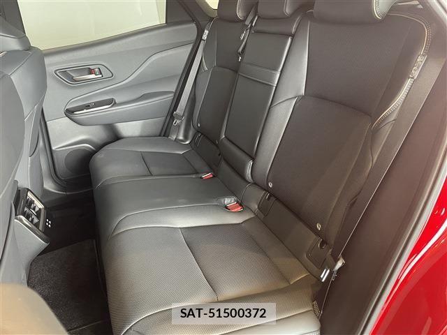 Toyota Crown Sports 2023-11 8371556-28