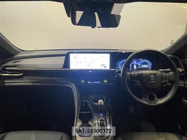 Toyota Crown Sports 2023-11 8371556-2