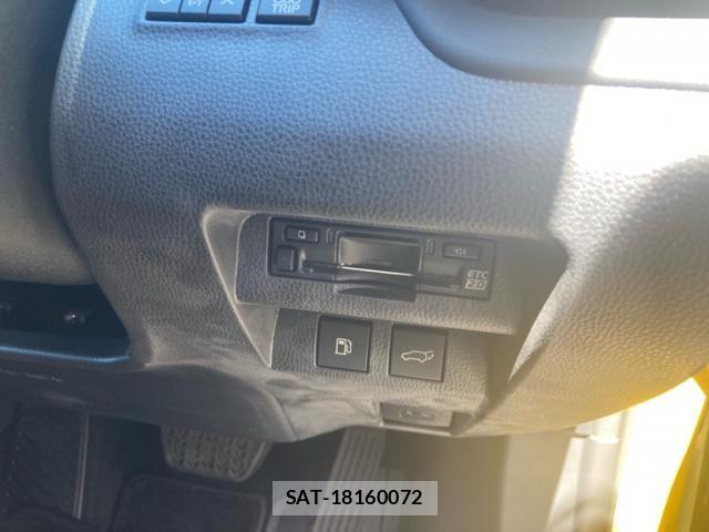 Toyota Crown Sports 2024-01 8371557-15