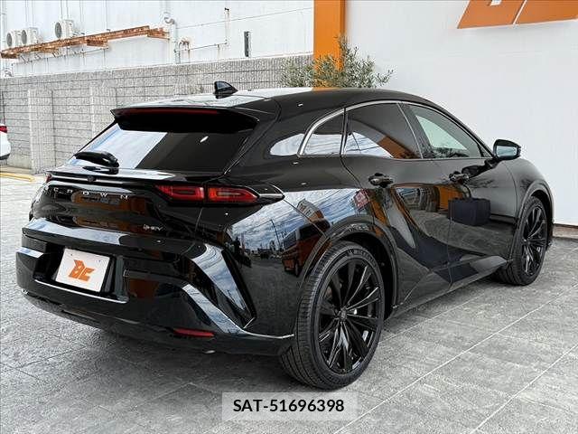 Toyota Crown Sports 2024-11 8411819-14
