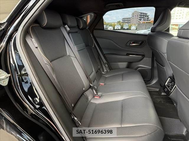 Toyota Crown Sports 2024-11 8411819-17