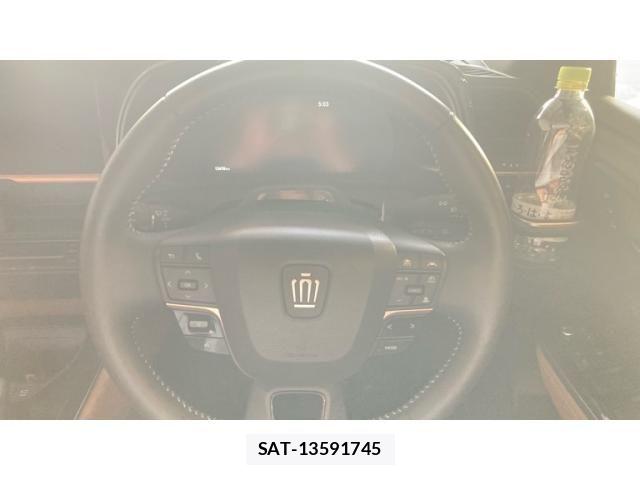 Toyota Crown Sports 2025-01 8411820-11