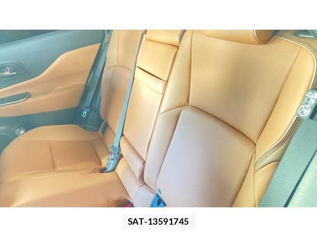 Toyota Crown Sports 2025-01 8411820-8