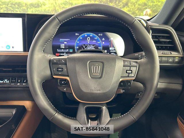 Toyota Crown Sports 2026-02 8438035-10
