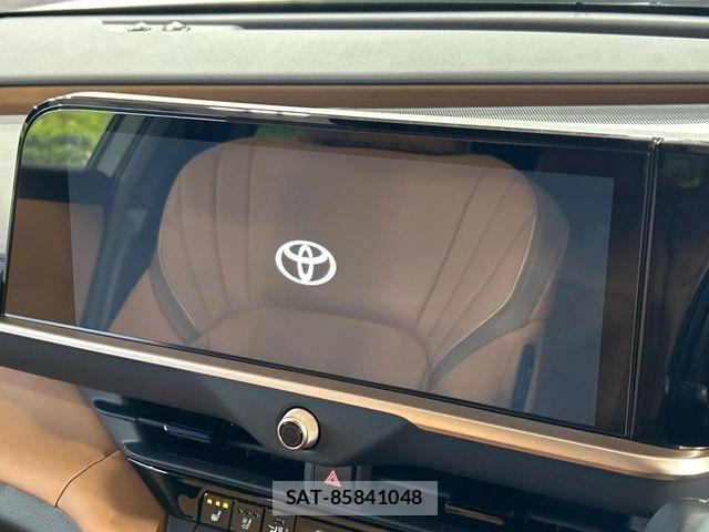 Toyota Crown Sports 2026-02 8438035-3
