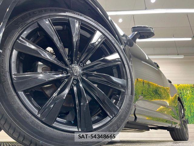 Toyota Crown Sports 2024-03 8438037-12