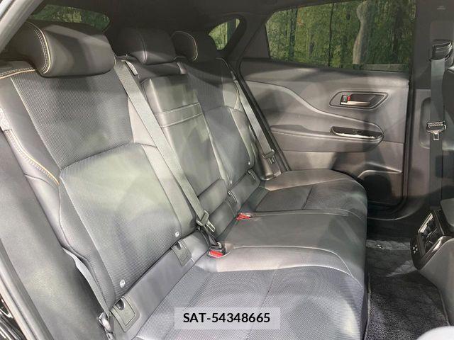 Toyota Crown Sports 2024-03 8438037-8