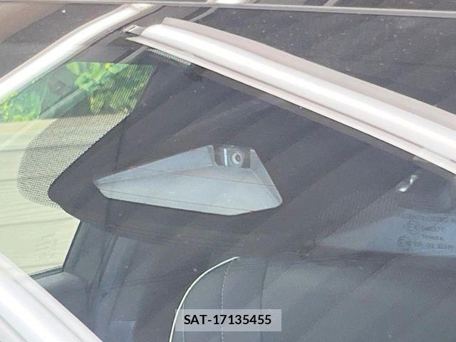 Toyota Crown Sports 2025-01 8438033-2