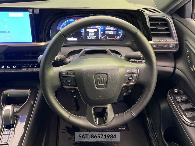 Toyota Crown Sports 2024-03 8438038-10