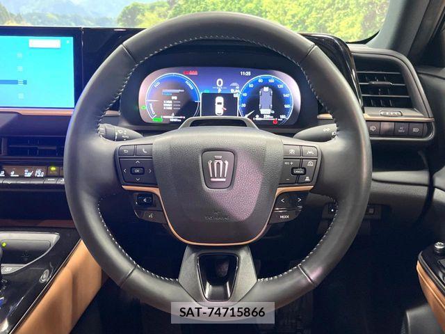 Toyota Crown Sports 2024-11 8438034-11