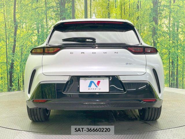 Toyota Crown Sports 2024-03 8457246-14
