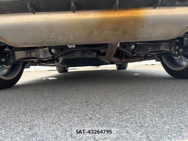 Toyota Crown Sports 2025-01 8457247-17