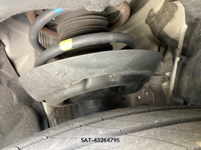 Toyota Crown Sports 2025-01 8457247-18