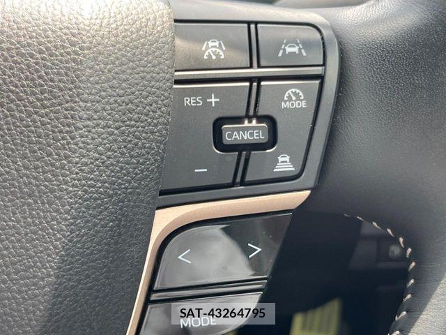 Toyota Crown Sports 2025-01 8457247-5