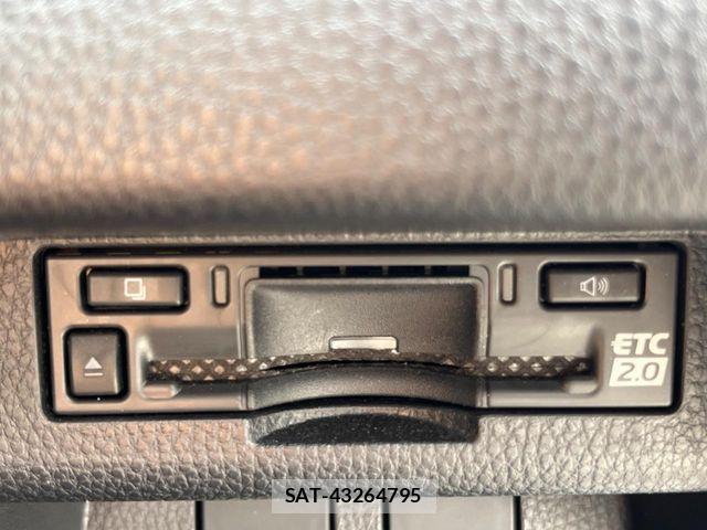 Toyota Crown Sports 2025-01 8457247-6