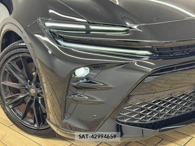 Toyota Crown Sports 2024-05 8485208-18