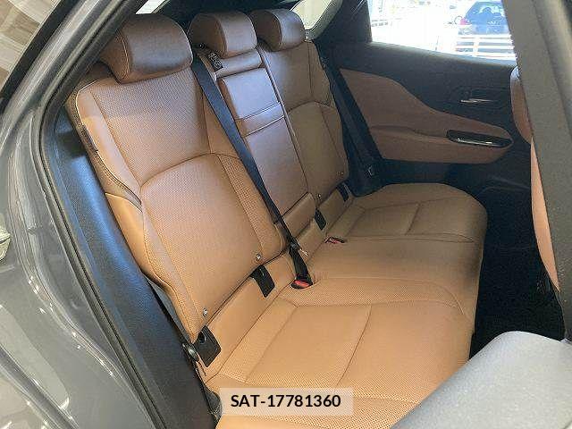 Toyota Crown Sports 2024-12 8485217-11