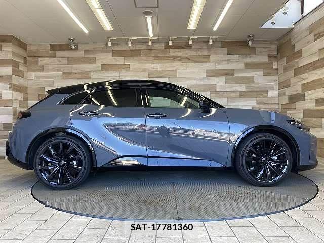 Toyota Crown Sports 2024-12 8485217-17